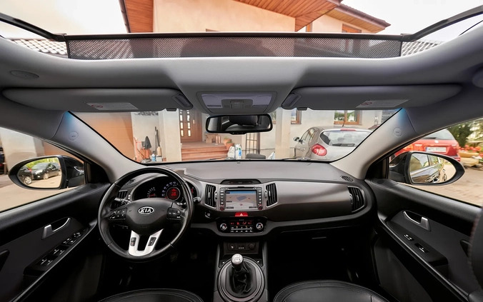 Kia Sportage cena 47900 przebieg: 195000, rok produkcji 2010 z Stryków małe 326